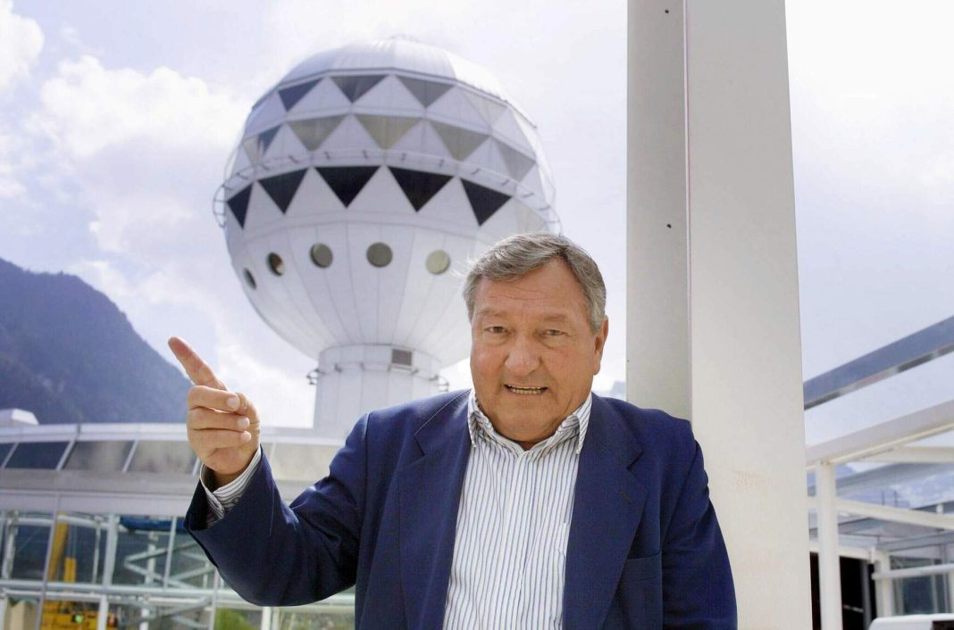 erich-anton-paul-von-daniken
