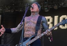 A Biohazard frontembere edzésre buzdítja a metalrajongókat